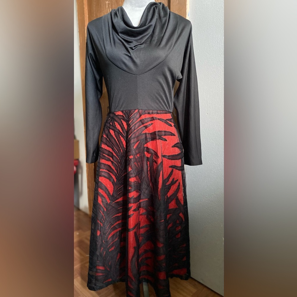 Vintage Herman Marcus Dallas 1970’s Black/Red Midi Dress With Mesh No Size